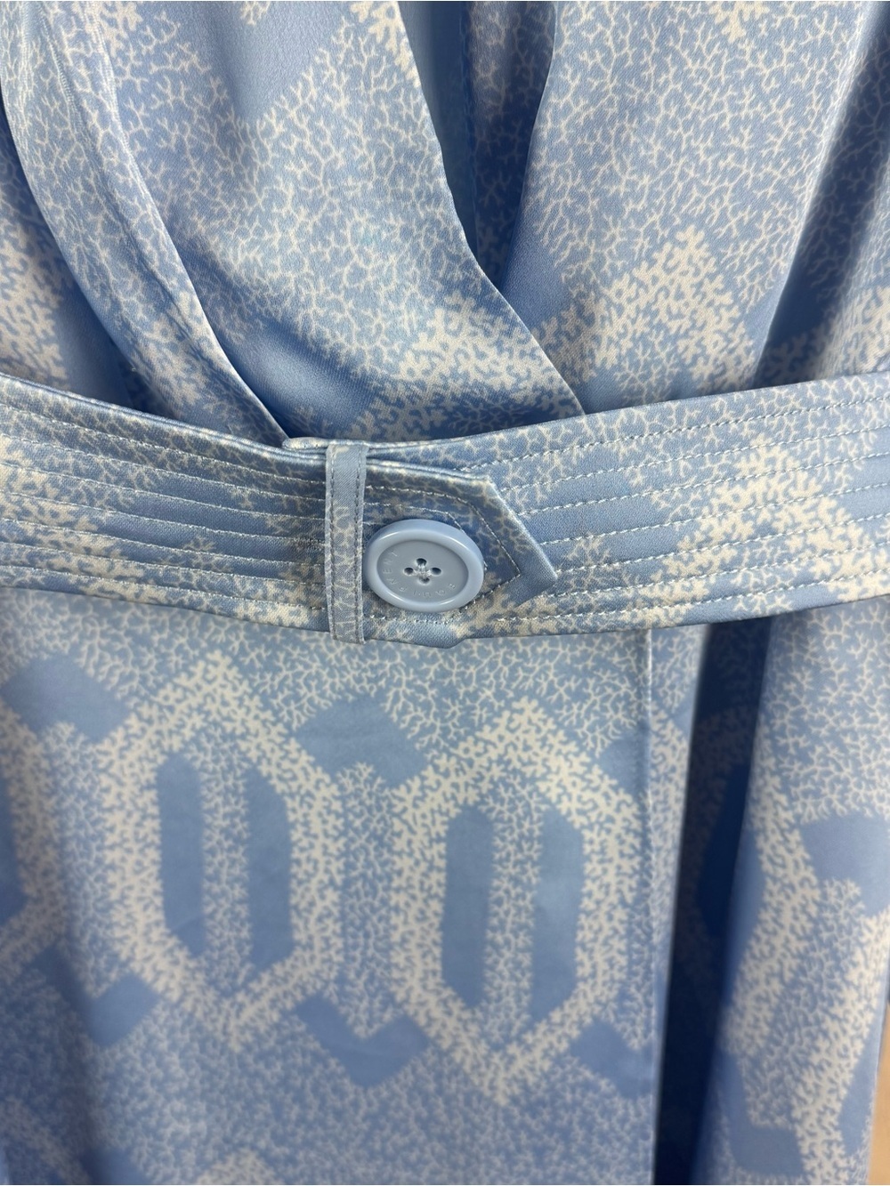 Equipment Fanetta Wrap Dress in Blue and White Long Sleeves Luxury Feel Size 4 - Picture 4 of 10